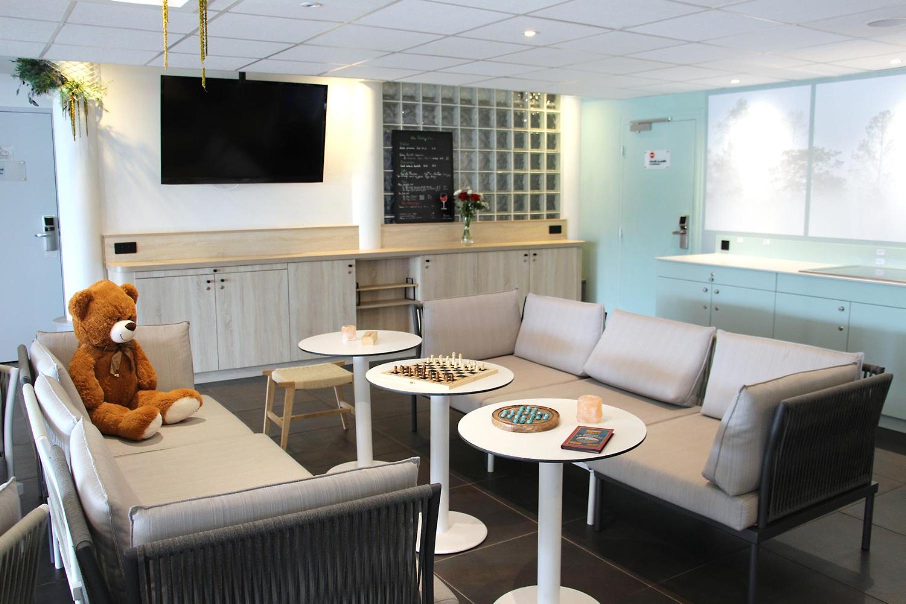 Hotel Kyriad La Rochelle Centre Ville Exterior foto